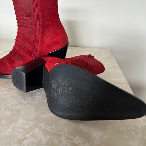 John Fluevog Red Ankle Boots Dolores - Picture 2 of 4